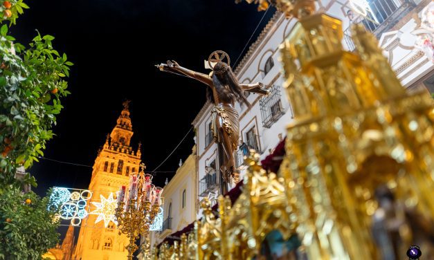 En imágenes, el regreso del Cristo de San Agustín: un hito para la Hermandad de San Roque y para Sevilla