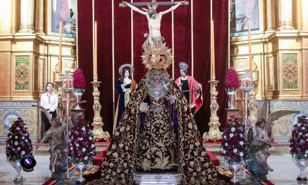 En imágenes,  el Santísimo Cristo del Desamparo y Abandono y Nuestra Señora de los Dolores en veneración