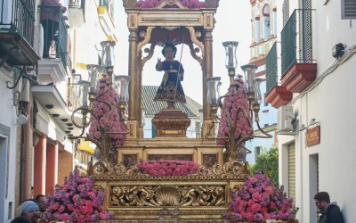 En imágenes: Salida del Dulce Nombre de Jesús de Sanlúcar la Mayor