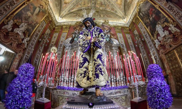 En imágenes, Besapiés en honor de Nuestro Padre Jesús de la Pasión