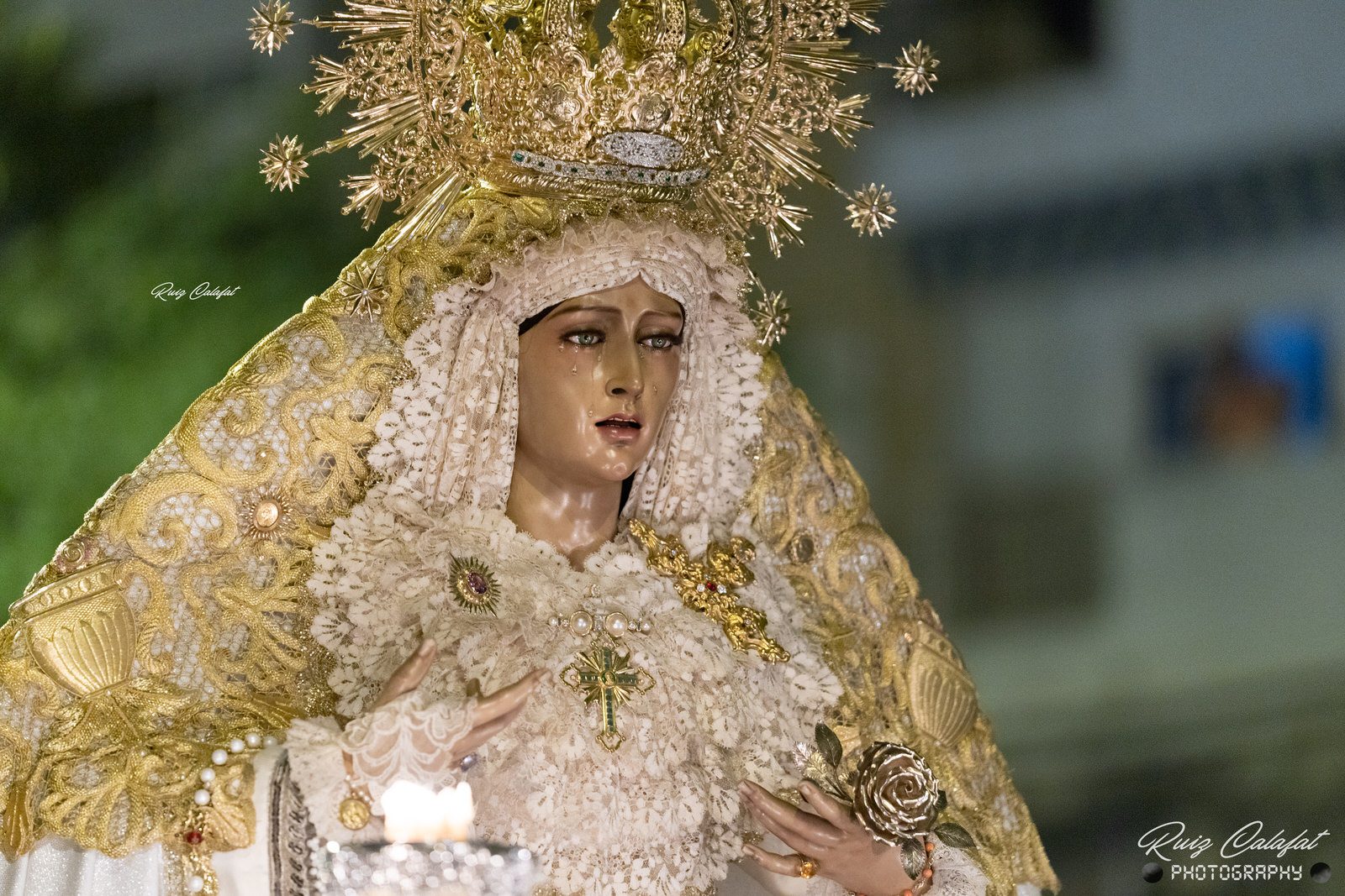 En imágenes, rosario vespertino de la Virgen del Rosario de San Pablo