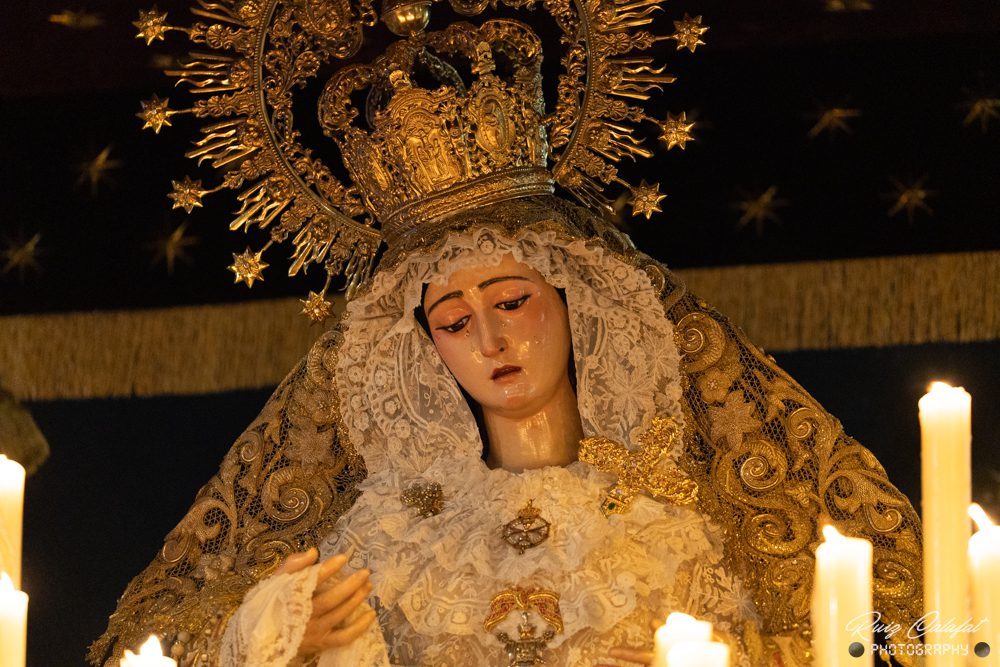 En imágenes, solemne traslado de la Virgen del Rosario de la Hermandad de Monte-Sión