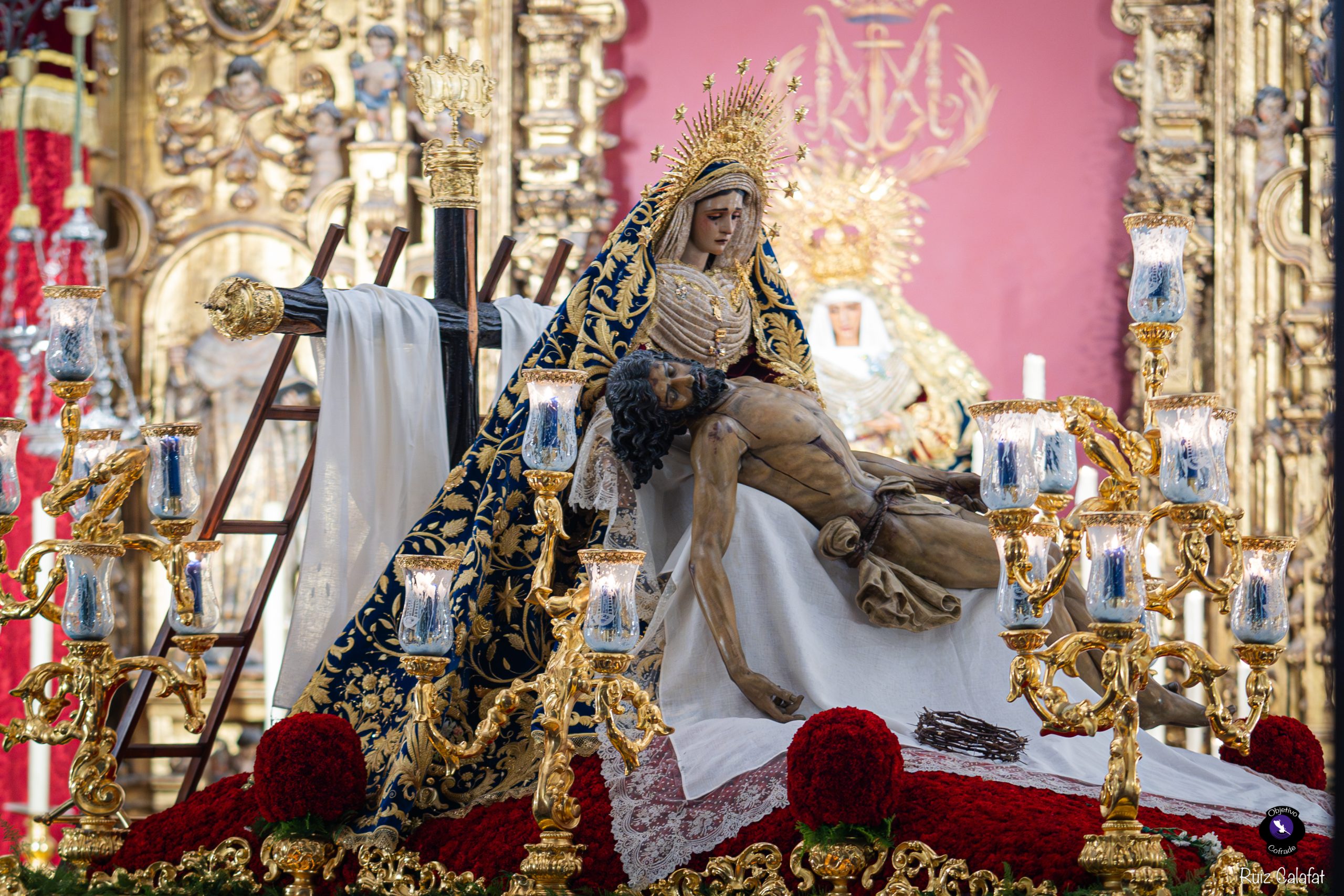 En imágenes, La procesión triunfal de la Piedad del Baratillo coronada