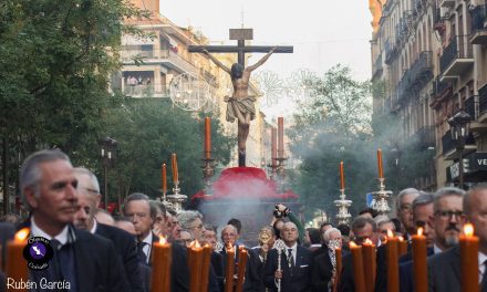 Hace justo una semana: la Hermandad de los Estudiantes regresó al Rectorado con una salida histórica