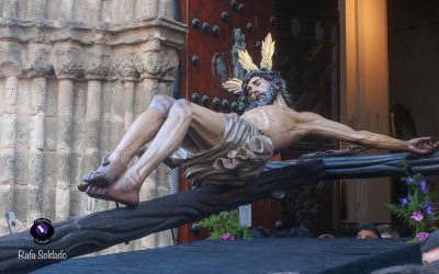 El Santísimo Cristo de la Buena Muerte recorrió San Julián en su tradicional Vía Crucis