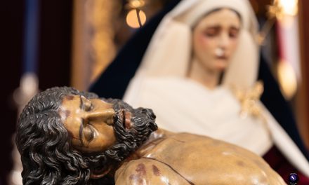 En imágenes, Solemne Besamanos al Stmo. Cristo de la Misericordia y Ntra. Sra. de la Piedad