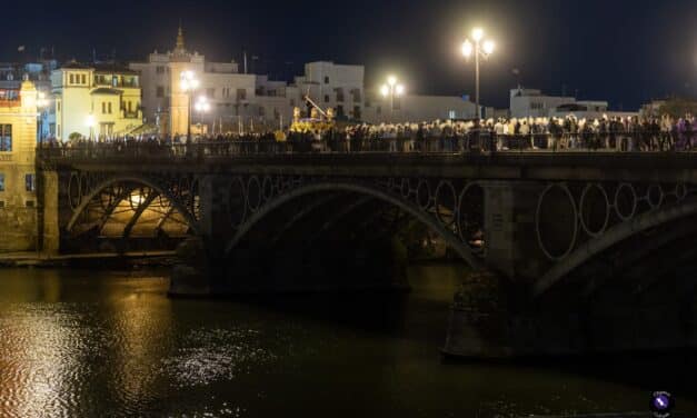 Crónica del Viernes Santo en Sevilla | 18 de abril de 2025