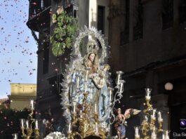 La Virgen de la Salud de San Isidoro recorrió las calles de su feligresía en una emotiva salida procesional