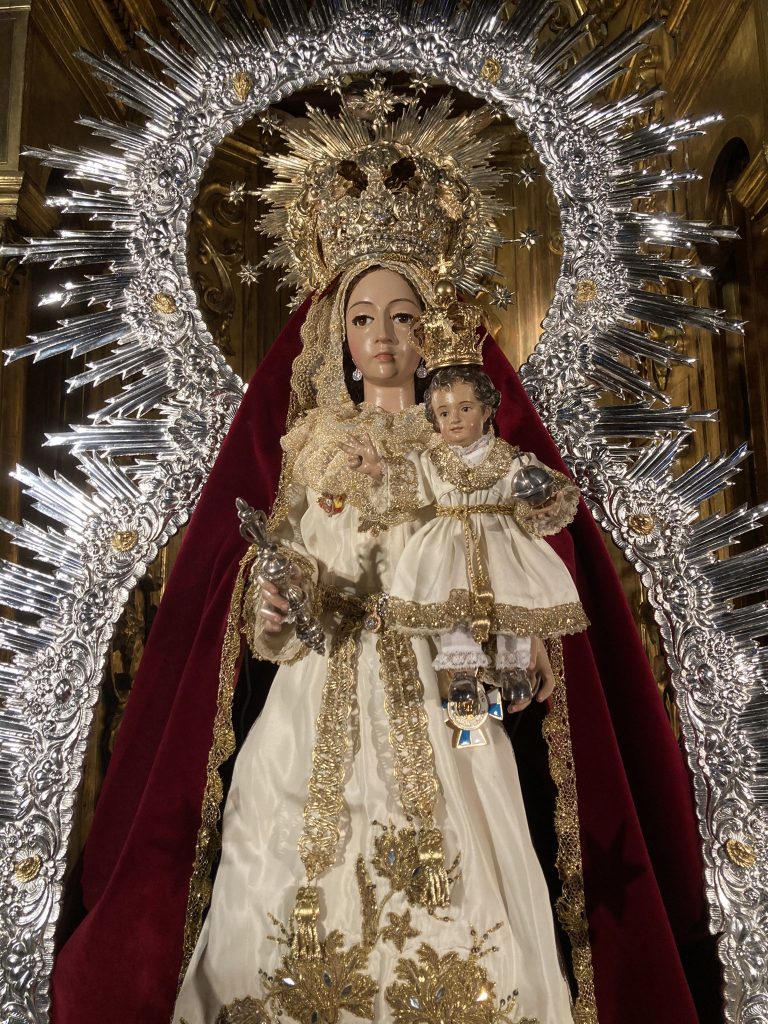 Lee más sobre el artículo Dos procesiones recorrerán las calles de Sevilla mañana 20 de Noviembre