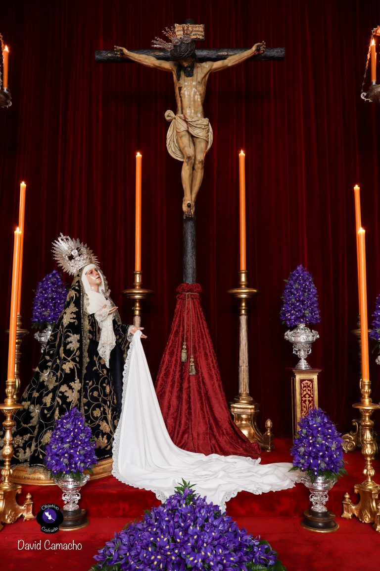 Lee más sobre el artículo En imágenes, solemne veneración al Santísimo Cristo de la Salud y María Santísima de la Luz